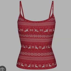 SKIMS - LOGO PLUSH POINTELLE CAMI (RED DEER FAIR ISLE)